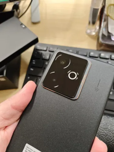 REALME GT 7T