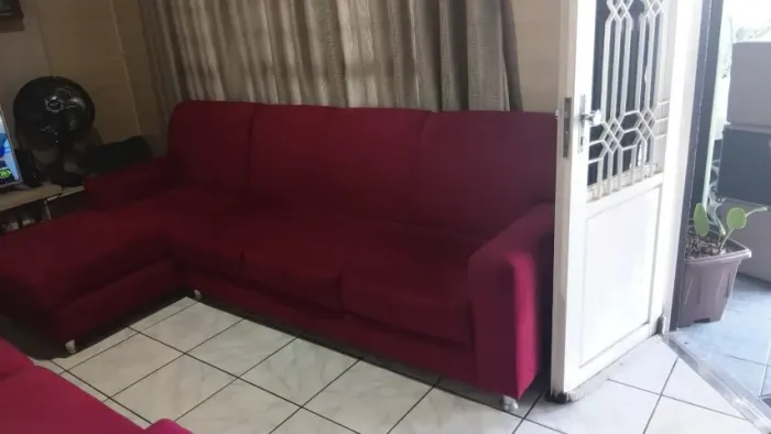 Sofá com chaise 2,2M