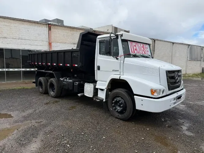 Caminhão Mercedes Benz Caçamba