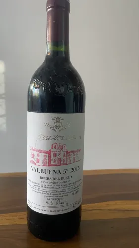 Vinho Vega Sicília Valbuena5? 2015