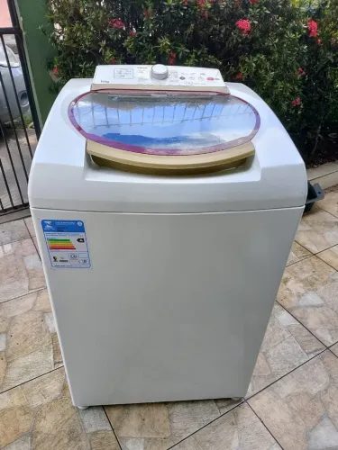 Vende-se máquina de lavar Brastemp 11kg