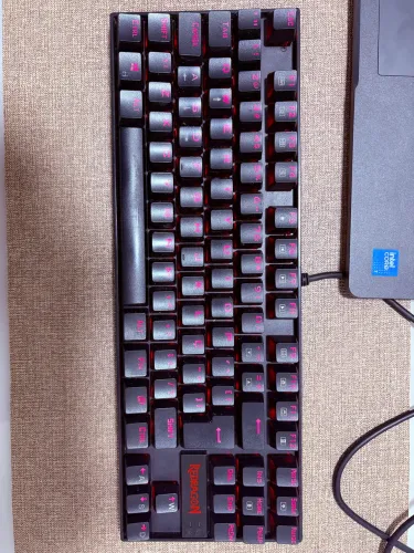 Teclado mecânico redragon kumara