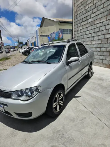 Fiat Siena Celebration 1.0 Fire Flex 8V 4P 2010