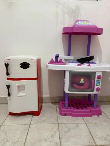 Cozinha de faz de conta infantil