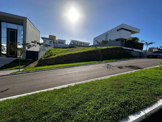RG - Lote com 600m no Cond Riviera Park