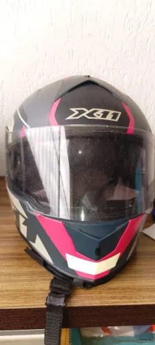 Vendo capacetes de moto ótimo estado