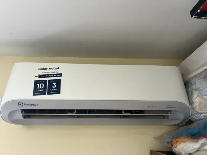 Ar Condicionado Electrolux Color Adapt Inverter 12000 BTUs - Muito Novo (Aceito Cartão)