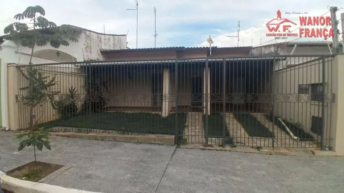 Casa com 3 dormitórios para alugar, 166 m² por R$ 3.000,00/mês - Vila Paraíba - Guaratingu
