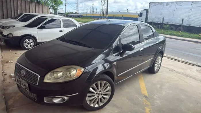 Fiat Linea Absolute 1.9/1.8 Flex Dualogic 4P 2010