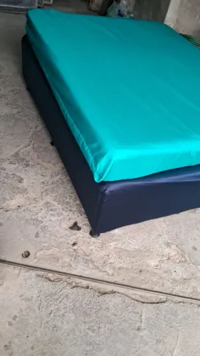 Cama casal com colchão
