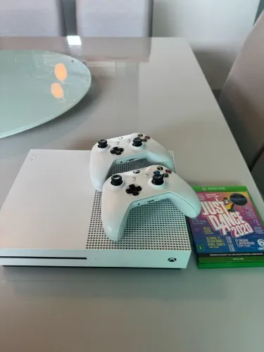 XBOX ONE X 1TB