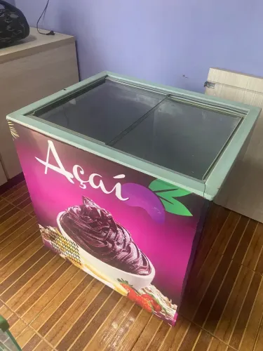 Vende-se freezer e tampa de vidro