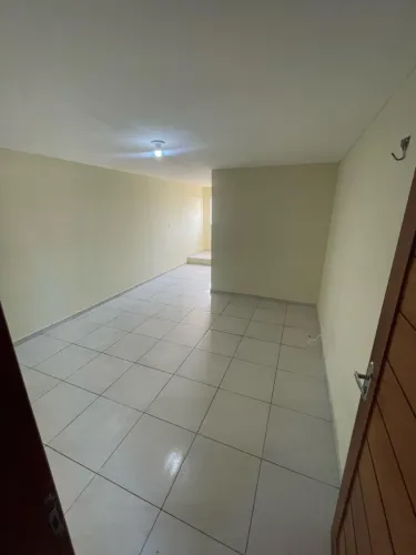 Kitnet na Maria Lacerda 