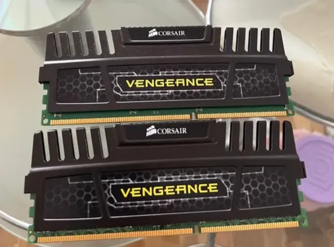 Memoria Corsair 8Gb 2X4 Ddr3