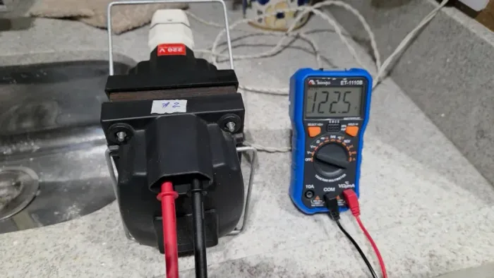 Autotransformador 220V -127 V