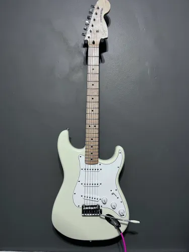 Guitarra Squier Affinity