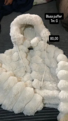 Vendo esse blusa puffer branca