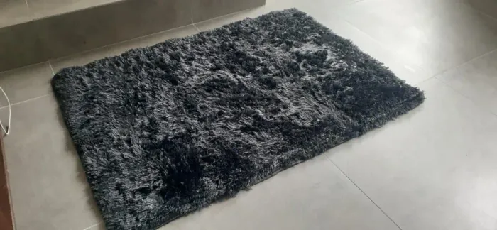Tapete Felpudo 1m x 1,40cm. Fino. Novo. Cor Preto