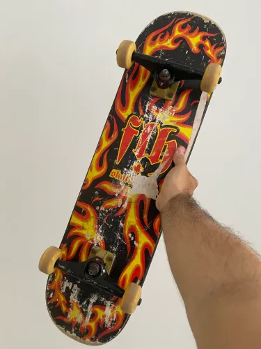 SKATE SK8 FOLHA COMPLETO