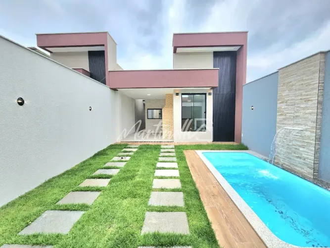 Duas casas à venda 3 quartos, sendo 1 suíte na 1ª etapa em Residencial Centro da Serra