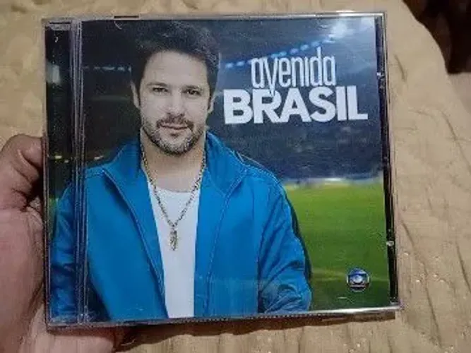 CD Avenida Brasil novinho
