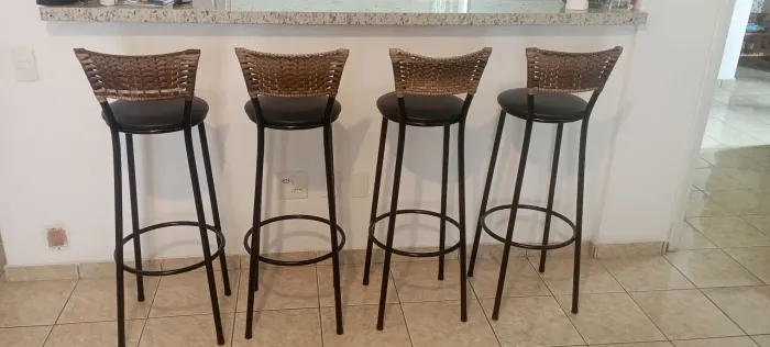 Kit 4 banquetas altas para balcão