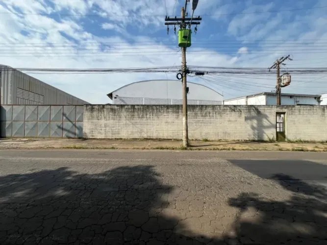 Galpão com 1.600 m² Localizado no Parque Egisto Ragazzo - Limeira/SP