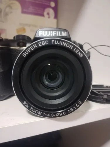 Câmera Fujifilm FinePix S4500 14MP Zoom Óptico 30x + Bolsa + Cartão de Memória