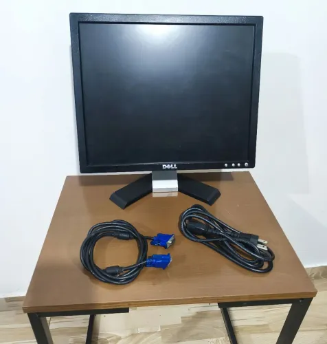 Monitor LCD Dell  17" E178fpc com cabos