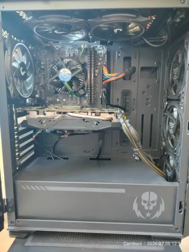 Pc gamer I5 10400F + 16Gb + 1Tb SSD + RX 580