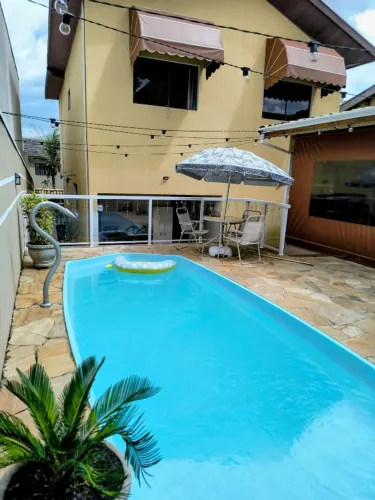 Sobrado com Piscina no Terras de São João em Jacareí - Permuta!!!