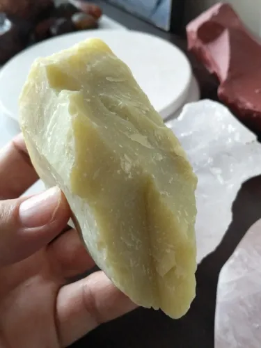 Arte em pedra verde limão dee Calcita pequena 290g