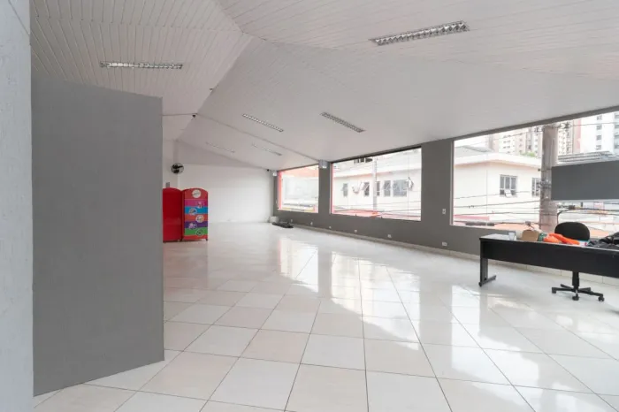 Sobreloja na Avenida Doutor Francisco Ranieri, 300 128 m²