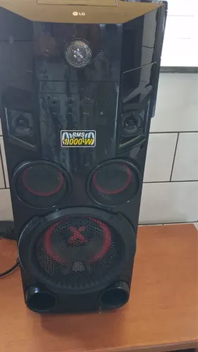 Caixa de Som LG XBOOM 1000W RMS - Impecável e Muito Potente!