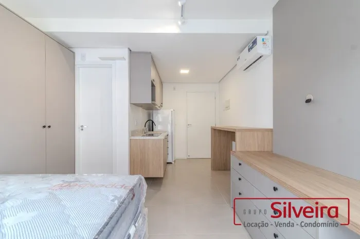 SILVEIRA ALUGA LOFT NO BAIRRO BOM FIM.
