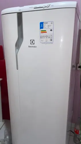 VENDE-SE GELADEIRA ELECTROLUX