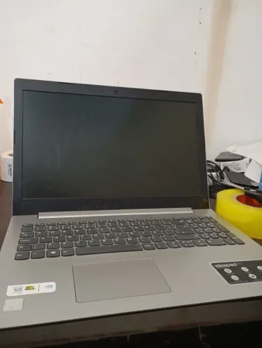 Notebook Lenovo IdeaPad i3 - 7° geração Windows 11