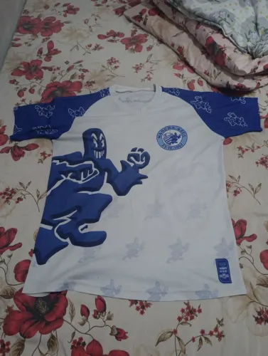 Camisa mancha azul de 2020 (eu acho)