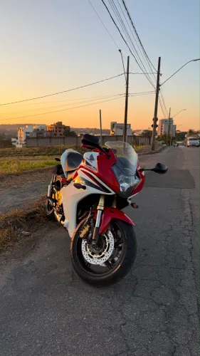 CBR 600 F