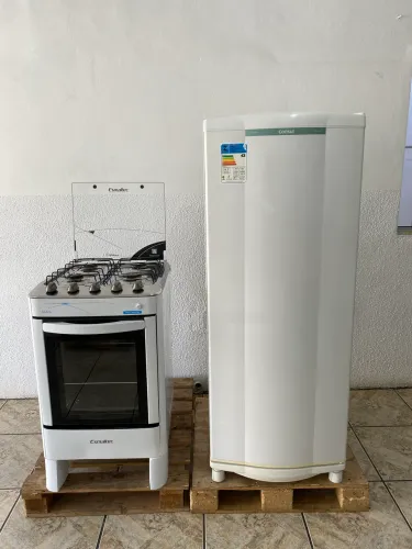 Geladeira e fogão 4 bocas - ENTREGO
