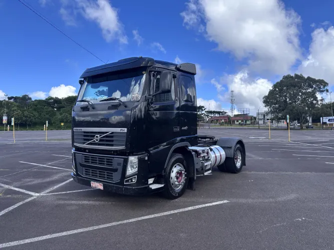 VOLVO FH 440 4X2 - Único dono, de cegonha!