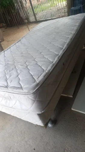 Vende-se cama $150 solteiro