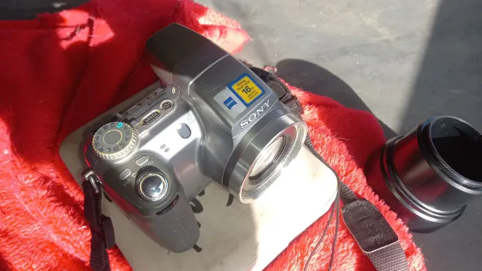Camera Digital Sony Cyber