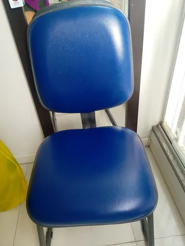 Vê do cadeira 100 reais