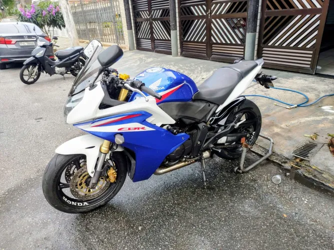 CBR 600f 2013 Hornet