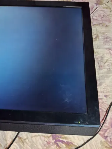 Vendo TV Toshiba 40 polegadas prá concerto