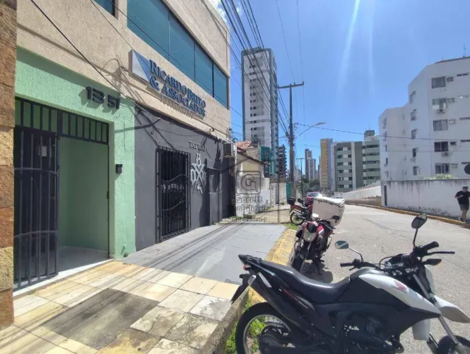Sala comercial para alugar em Tirol com banheiro privativo e 11 m² - Natal/RN - SA0010