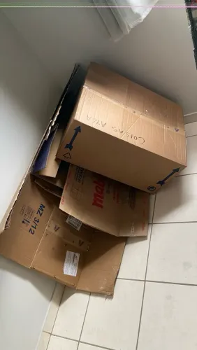 CAIXAS DE PAPELÃO GRANDES