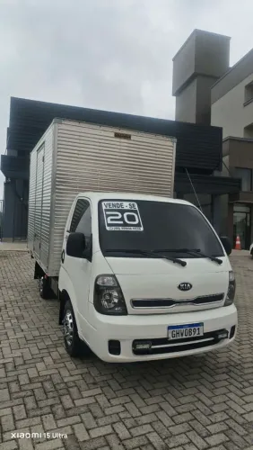 Vendo ou Troco Kia bongo baú 2020