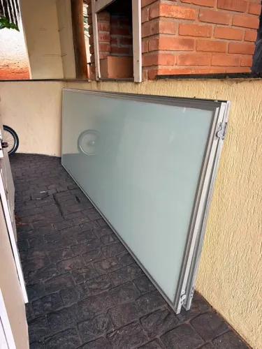 Duas Portas De Correr Vidro Jateado / Fosco E Alumínio Prata (2,60 X 1,00m) - Perfeita!